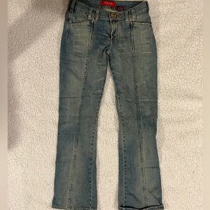 Wide leg jeans with detailed stitching